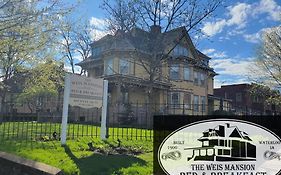 The Weis Mansion Bed And Breakfast